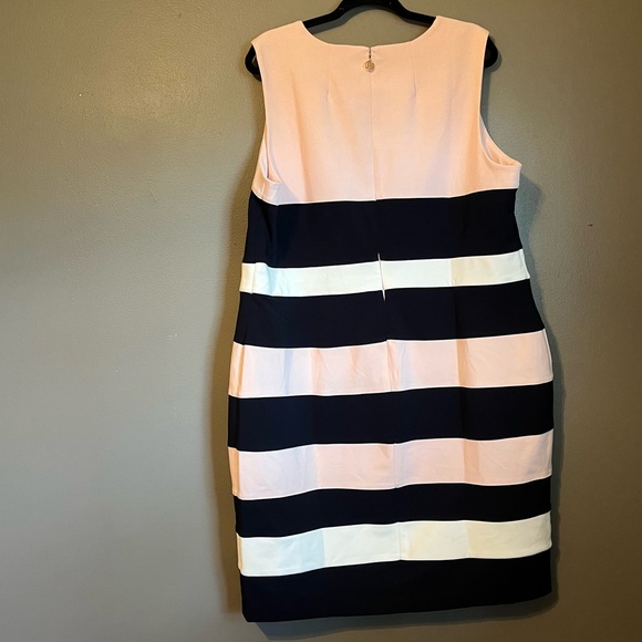 NWT Tommy Hilfiger Sz 18 Women’s Blue Pink Striped Scuba Sheath Midi Dress $109! - Picture 9 of 10